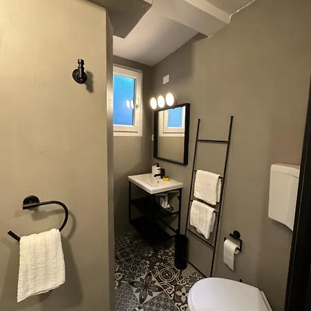Apartamento No.13 *